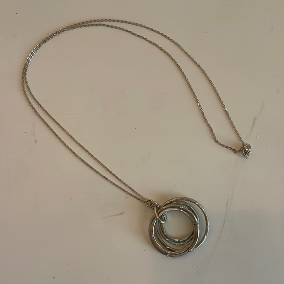 Long necklace with circles - Picture 1 of 4
